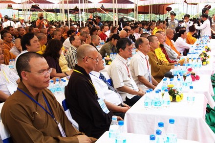 Chùa Bái Đính (Ninh Bình): Nơi tôn trí Ngọc Xá lợi Phật ảnh 18 baidinh_18.jpg