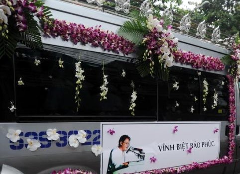 Xe chở nhạc sỹ Bảo Phúc Ảnh minh họa