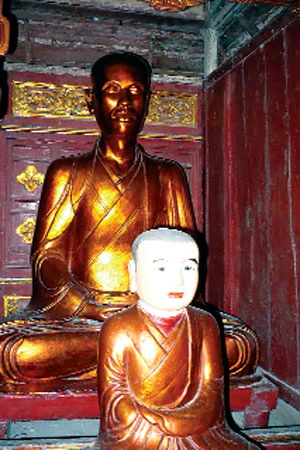 Tượng Thiền sư Chuyết Chuyết Tượng thiền sư Minh Hành