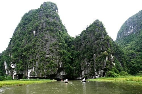 Thiên nhiên và toàn cảnh Tam Cốc, Ngô Đồng Giang - Ảnh: Nguyên Nguyên Thiên nhiên và toàn cảnh Tam Cốc, Ngô Đồng Giang - Ảnh: Nguyên Nguyên