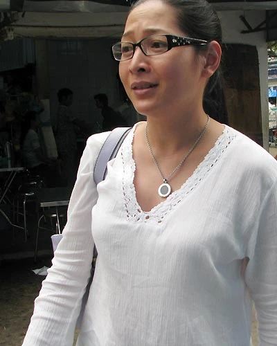 MC Quỳnh Hương như còn chưa tin vào sự thật Huỳnh Phúc Điền đã ra đi.