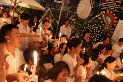 Cùng hòa giọng Tôi ơi đừng tuyệt vọng.