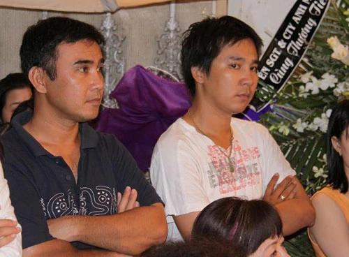 Quyền Linh và em trai.