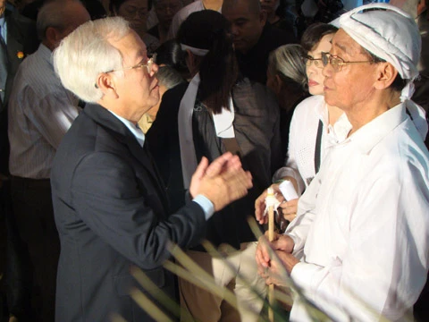 Chủ tịch UBND TP.HCM Lê Hoàng Quân chia buồn cùng gia đình.