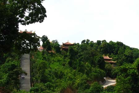 Non nước chốn cửa thiền. Non nước chốn cửa thiền.