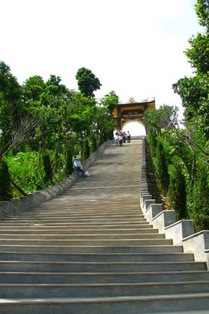 Con đường thoát tục. Con đường thoát tục.