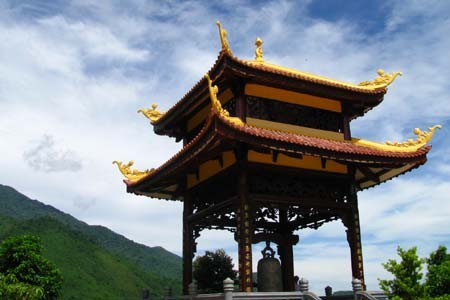 Thiền viện trên núi Bạch Mã ảnh 4 Thiền viện trên núi Bạch Mã ảnh 4