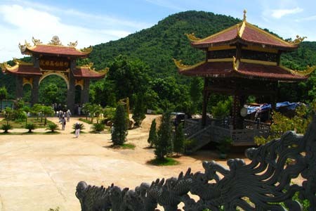 Thiền viện trên núi Bạch Mã ảnh 7 Thiền viện trên núi Bạch Mã ảnh 7