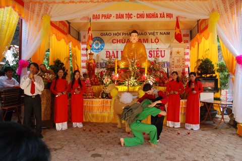 Lào Cai: Đại lễ cầu siêu anh linh các anh hùng liệt sỹ ảnh 2 Lào Cai: Đại lễ cầu siêu anh linh các anh hùng liệt sỹ ảnh 2
