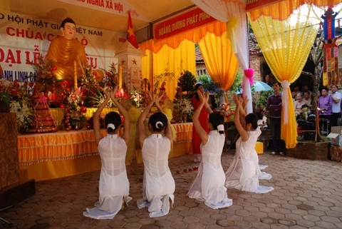 Lào Cai: Đại lễ cầu siêu anh linh các anh hùng liệt sỹ ảnh 3