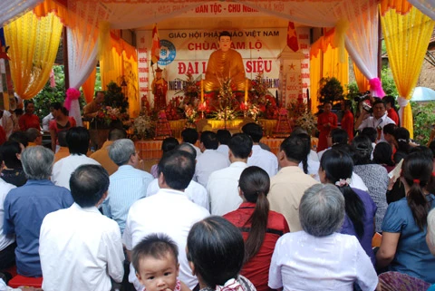 Lào Cai: Đại lễ cầu siêu anh linh các anh hùng liệt sỹ ảnh 1