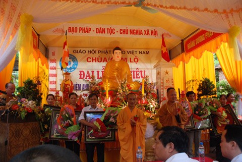 Lào Cai: Đại lễ cầu siêu anh linh các anh hùng liệt sỹ ảnh 6 Lào Cai: Đại lễ cầu siêu anh linh các anh hùng liệt sỹ ảnh 6