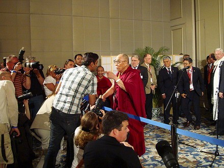 Đức Dalai Lama hoằng pháp tại Frankfurt ảnh 7 duc_07.jpg
