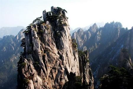 Một trong 72 đỉnh núi ở Hoàng Sơn