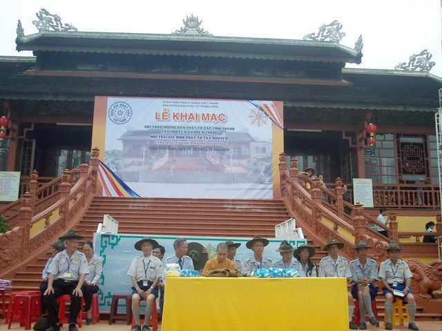 ĐakLak: Bế mạc trại họp bạn Gia đình Phật tử 5 tỉnh Tây Nguyên ảnh 9 ĐakLak: Bế mạc trại họp bạn Gia đình Phật tử 5 tỉnh Tây Nguyên ảnh 9