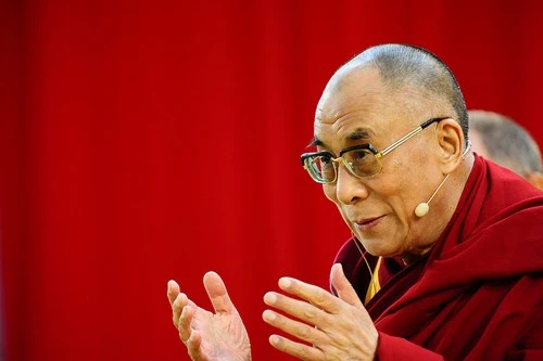 Đức: Lễ bế mạc hoằng pháp của đức Dalailama tại Commenbank - Arena, TP.Frankfurt ảnh 14