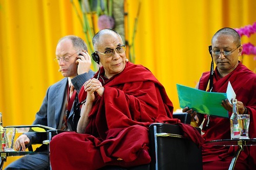 Đức: Lễ bế mạc hoằng pháp của đức Dalailama tại Commenbank - Arena, TP.Frankfurt ảnh 16 Đức: Lễ bế mạc hoằng pháp của đức Dalailama tại Commenbank - Arena, TP.Frankfurt ảnh 16