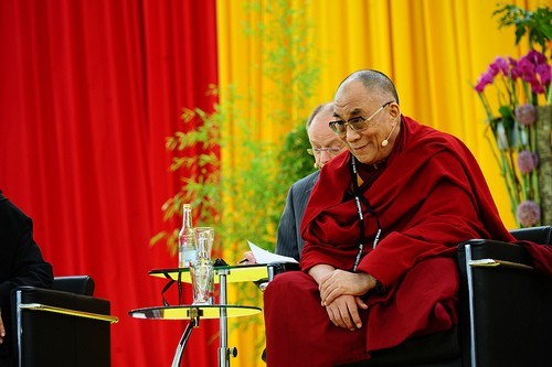 Đức: Lễ bế mạc hoằng pháp của đức Dalailama tại Commenbank - Arena, TP.Frankfurt ảnh 19 Đức: Lễ bế mạc hoằng pháp của đức Dalailama tại Commenbank - Arena, TP.Frankfurt ảnh 19