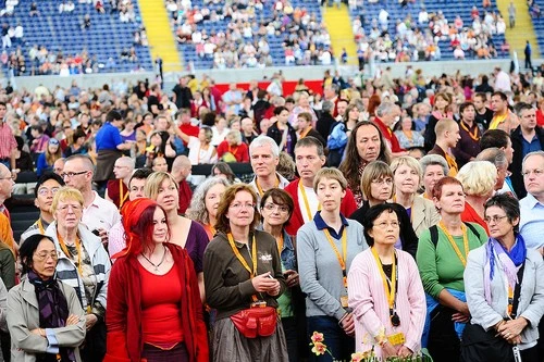 Đức: Lễ bế mạc hoằng pháp của đức Dalailama tại Commenbank - Arena, TP.Frankfurt ảnh 35