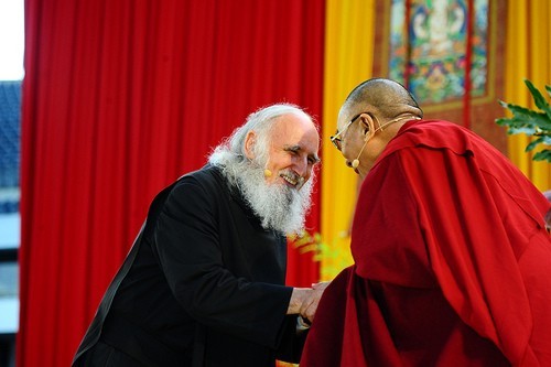 Đức: Lễ bế mạc hoằng pháp của đức Dalailama tại Commenbank - Arena, TP.Frankfurt ảnh 31 Đức: Lễ bế mạc hoằng pháp của đức Dalailama tại Commenbank - Arena, TP.Frankfurt ảnh 31