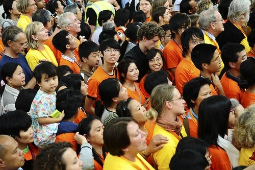 Đức: Lễ bế mạc hoằng pháp của đức Dalailama tại Commenbank - Arena, TP.Frankfurt ảnh 40