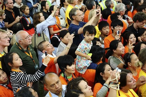 Đức: Lễ bế mạc hoằng pháp của đức Dalailama tại Commenbank - Arena, TP.Frankfurt ảnh 41