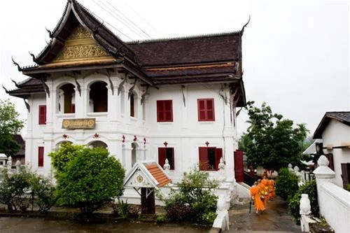 Vat Sensoukharam Vat Souvannakhiri