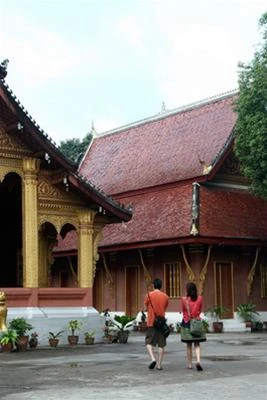 Bước chân lữ khách