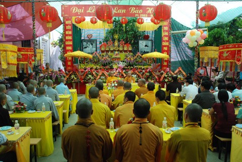 toan-canh-nhin-len.jpg