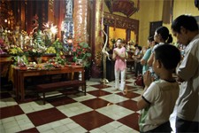 Hà Nội: Đêm Vu Lan và những ước nguyện tự đáy lòng ảnh 8 Ảnh minh họa