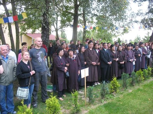 Phật tử VN trong bộ áo tràng nâu