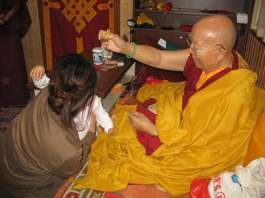 Đảnh lễ và xin ban phước