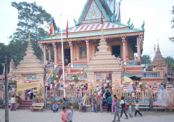 Chùm ảnh:“Lễ vu lan” độc đáo của người Khơmer ảnh 5