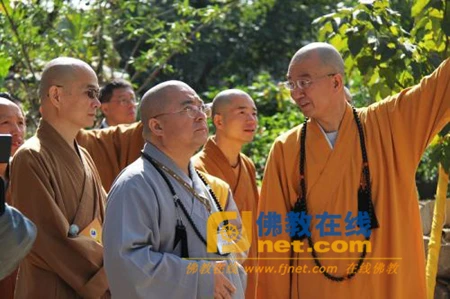 PS HOC THANH HUONG DAN PHAI DOAN THAM QUAN.jpg