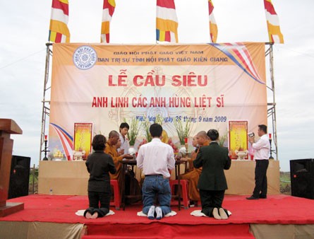 Kiên Giang: Lễ cầu siêu các anh hùng liệt sĩ tại khu di tích Moso ảnh 12 Kiên Giang: Lễ cầu siêu các anh hùng liệt sĩ tại khu di tích Moso ảnh 12