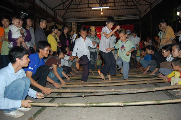 80 em nhỏ tại chùa Bồ Đề vui đón Trung thu ảnh 16