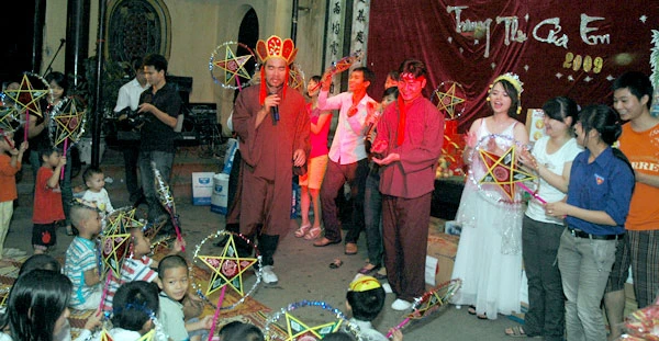 80 em nhỏ tại chùa Bồ Đề vui đón Trung thu ảnh 17