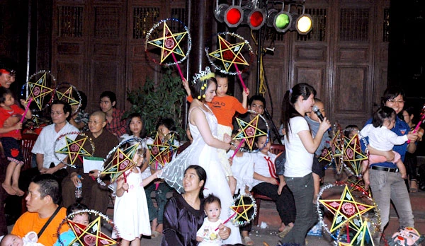 80 em nhỏ tại chùa Bồ Đề vui đón Trung thu ảnh 14