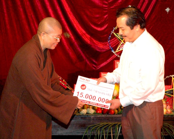 80 em nhỏ tại chùa Bồ Đề vui đón Trung thu ảnh 4