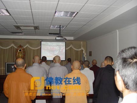 Trung Quốc: Phật giáo dùng các phương thức làm lễ cầu phước cho đất nước, nhân kỷ niệm 60 năm ngày thành lập nước ảnh 34 caunguyen 34.jpg