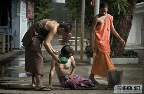 Cận cảnh cai nghiện tại chùa Thái Lan