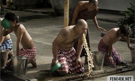 Cận cảnh cai nghiện tại chùa Thái Lan