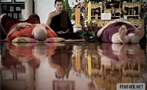 Cận cảnh cai nghiện tại chùa Thái Lan