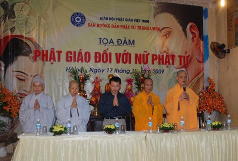 Hà Nội: Tọa đàm “Phật giáo với nữ Phật tử” ảnh 2 Hà Nội: Tọa đàm “Phật giáo với nữ Phật tử” ảnh 2