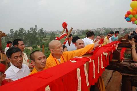 Hà Nội: Chùa Linh Quang tổ chức lễ an vị Long cốt (cất nóc) Đại hùng bảo điện ảnh 9