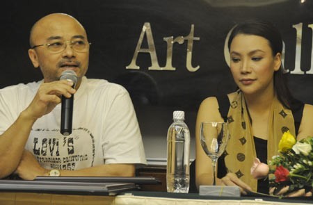 /Library/Images/6/2009/10/2HoQuynhHuong/t242345.jpg
