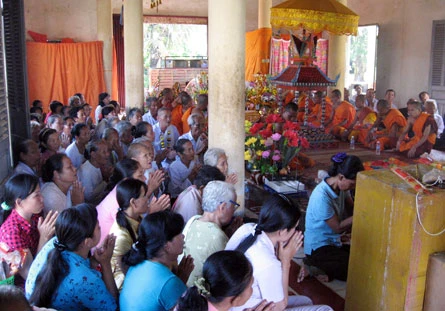 lễ dâng y Kathyna chùa Rạch Sỏi