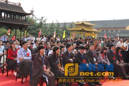 Trung Quốc: Thiền tự Nhạc Lâm tổ chức Pháp hội cầu phước nhân “Tiết văn hóa Di Lặc núi Tuyết Đậu 2009” tại TP Phụng Hóa ảnh 16 vanhoa 16.jpg