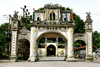 Hoàng Thái hậu Ỷ Lan và sự nghiệp của hai vị vua anh kiệt ảnh 3