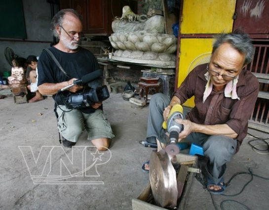 Nghệ nhân đúc đồng làng Ngũ Xã ảnh 6 Nghệ nhân đúc đồng làng Ngũ Xã ảnh 6